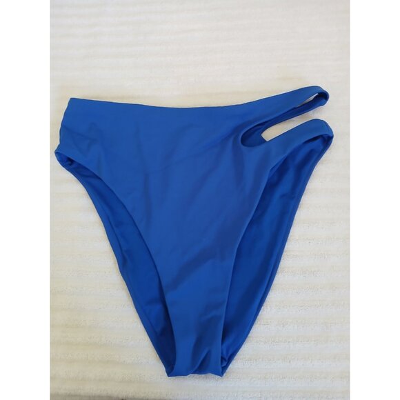 Victoria's Secret Womens Swimsuit Blue Size Medium 2  Pieces Summer Resort Beach - Picture 2 of 8